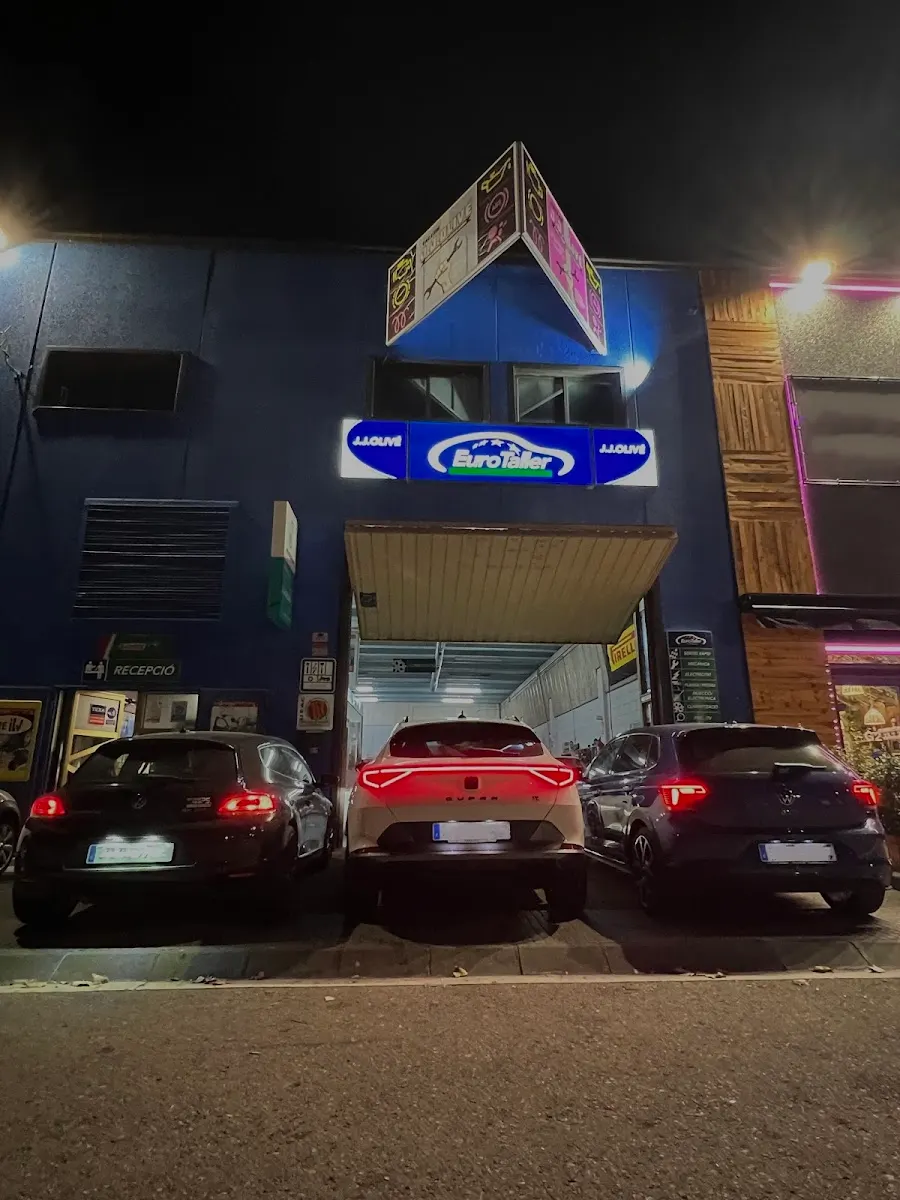 El taller de nit, il·luminat